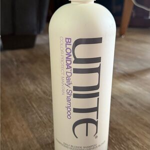 Unite hair Blonda daily shampoo 33.8 oz